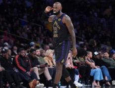 佩服，湖人詹姆斯对大谷翔平10次三振、3支本垒打的表现赞不绝口