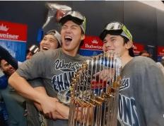 2025年MLB世界(jiè)大赛MVP得主(zhǔ)山(shān)本由伸陷“交往疑云”，引发熱(rè)议