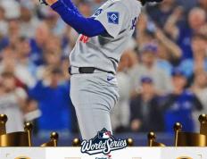 MLB世界大赛G7：又见再见双杀！道奇5-4逆转蓝鸟卫冕世界大赛冠军