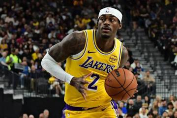 湖人防守体系崩盘，锋线防守大闸范德比尔特难以发挥作用？