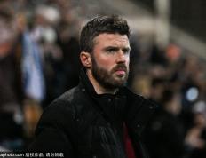 魔鬼开局！卡里克回归首战迎曼市德比 赛前无视名宿嘲讽