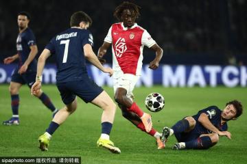 法国橄榄球：比耶勒-比亚雷独中四元，演绎“疯狂数据”的青春风暴