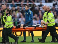 从角球战术到NFL风格：英超战术变革的秘密