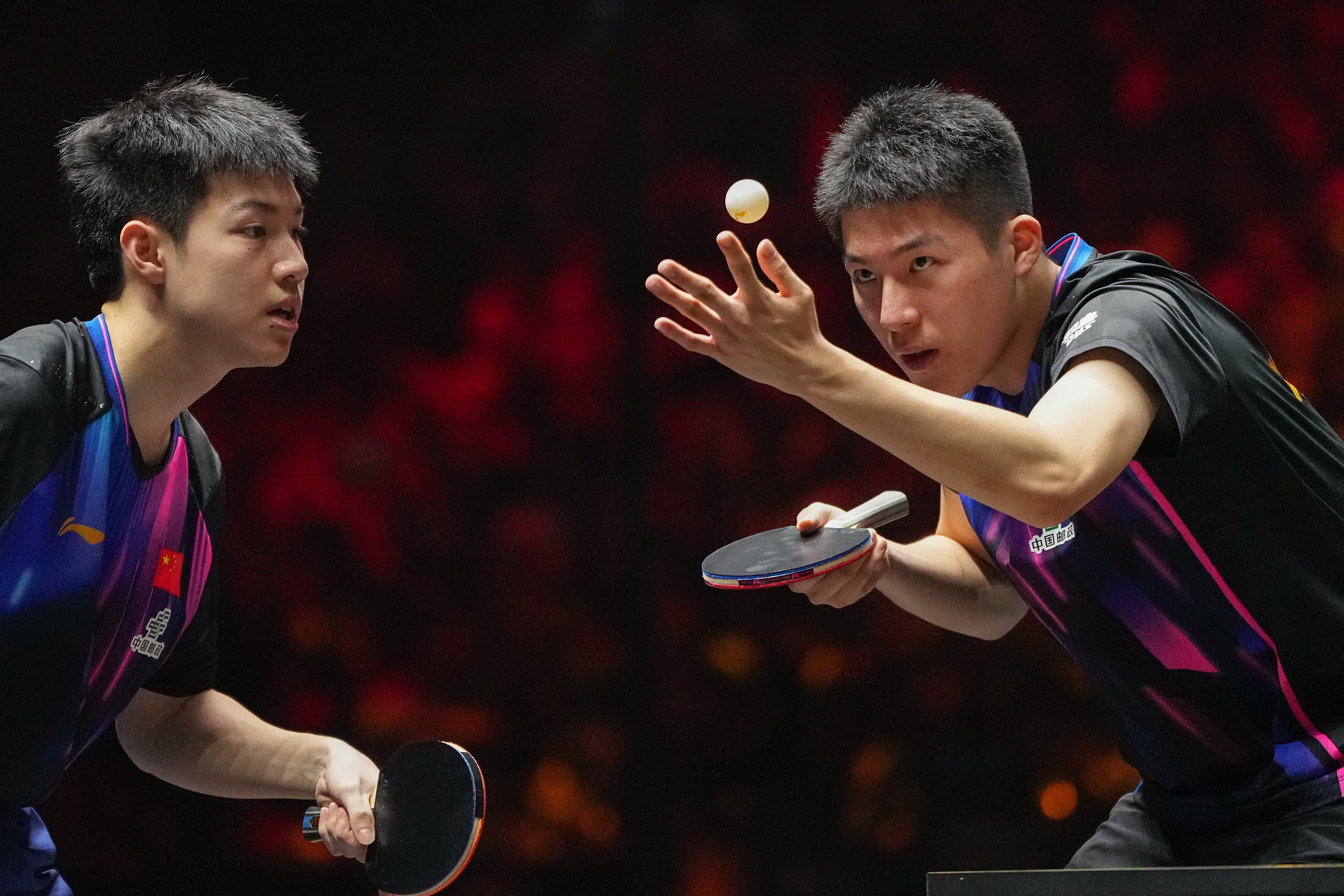 （体育）乒乓球——WTT中国大满贯赛：王楚钦/林诗栋晋级男双决赛