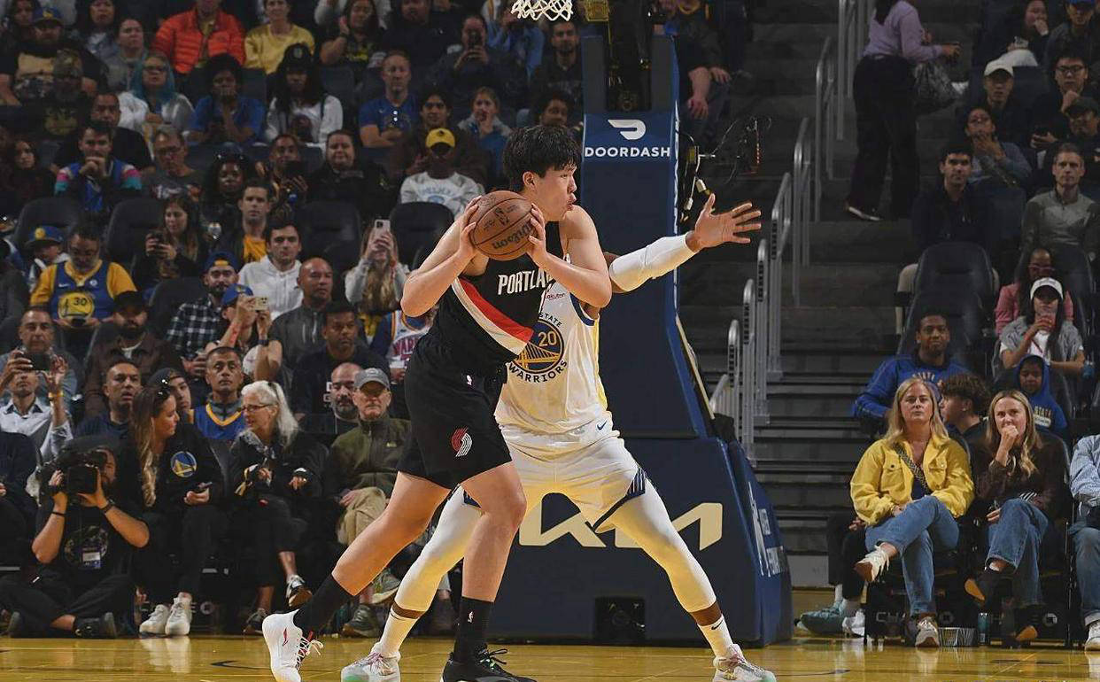杨瀚森：从CBA最佳防守球员到NBA防守软肋，究竟为何？