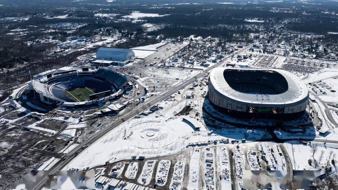 告別(bié)“冻土”噩梦！美国NFL球(qiú)队豪掷22亿美元(yuán)，新球(qiú)场自(zì)带智能地暖与融雪黑(hēi)科技