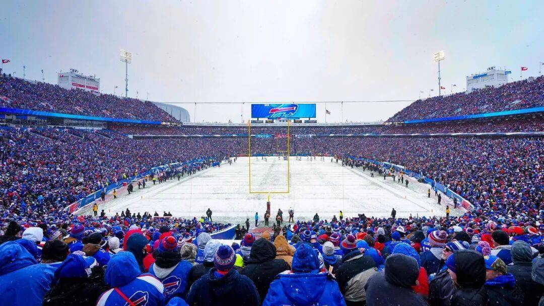 告別(bié)“冻土”噩梦！美国NFL球(qiú)队豪掷22亿美元(yuán)，新球(qiú)场自(zì)带智能地暖与融雪黑(hēi)科技